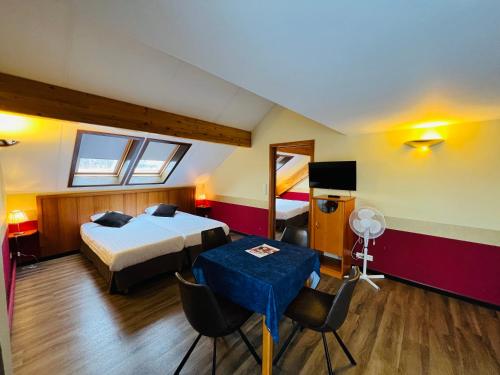Hotel Melba Room Type - Family Room (4 Adults) Hotel Melba Room Type - Family Room (4 Adults)