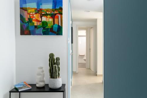 Brand New 2BR 2BATH by HolyGuest - image 3