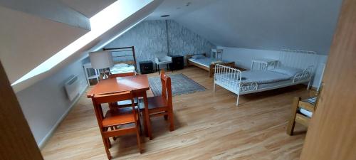25 Hours Hostel Room Type - Bed in 4-Bed Female Dormitory Room