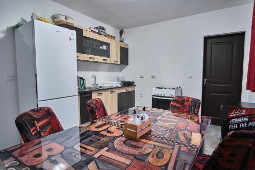 Casa cu Tihna in Fundu Moldovei