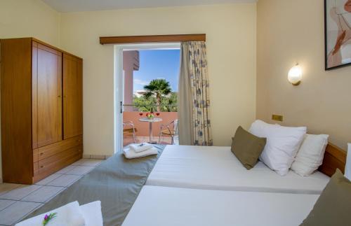 Dias Hotel Apartments - image 2