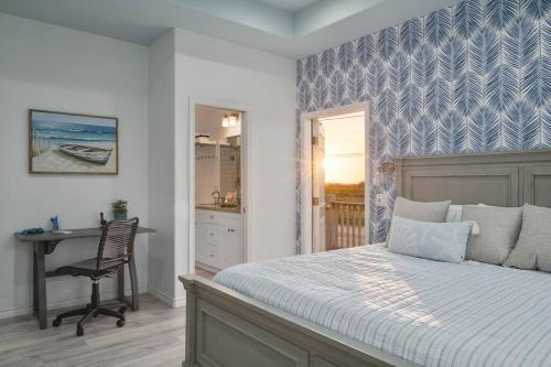Gulf Front - Mini Golf - Hot Tub - Family Friendly - ForeShore in Bolivar Peninsula, USA