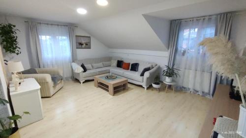  Cozy 3 bedrooms apartment, Unterkunft in Zagreb