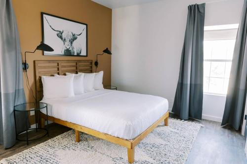 Unit 221 - The Lyndon 1 Bed - Cation on the Guadalupe in New Braunfels, USA