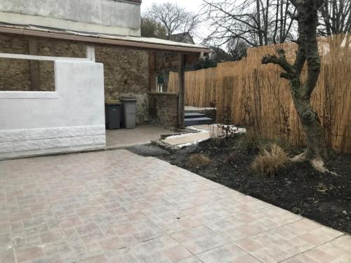 Cottage de charme proche de Paris in Goussainville