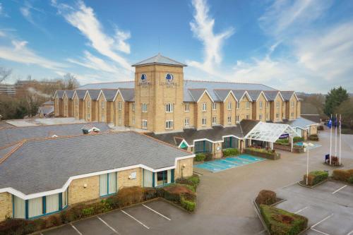 DoubleTree by Hilton London Elstree - Hotel - Borehamwood