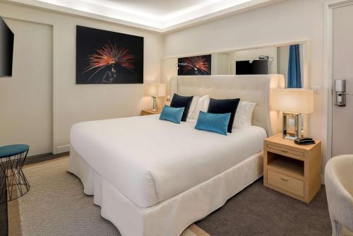 Hotel Camille Paris Tapestry Collection by Hilton - image 4