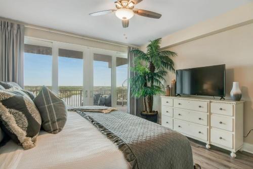 Laketown Wharf 834 By ZIA VR - image 13