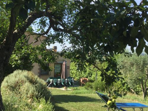 Villa with private swimming pool and private garden in quiet area, panoramic views