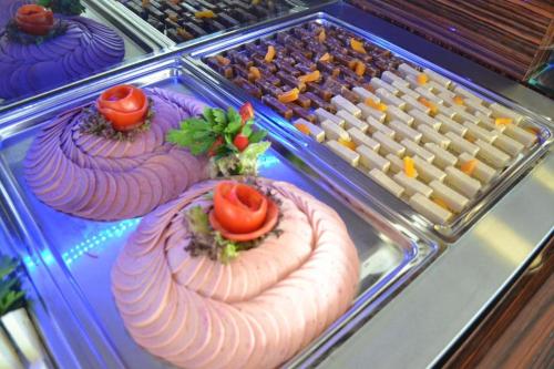 Emirtimes Hotel - image 12