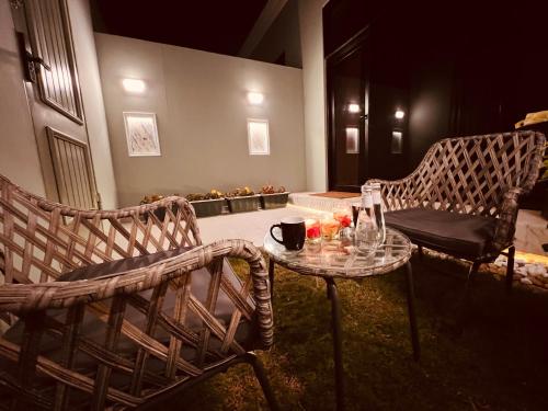 Kert, الأجنحة الرخامية فندقية (الأجنحة الرخامية فندقية) near Nayef bin Abdulaziz herceg nemzetközi repülőtér