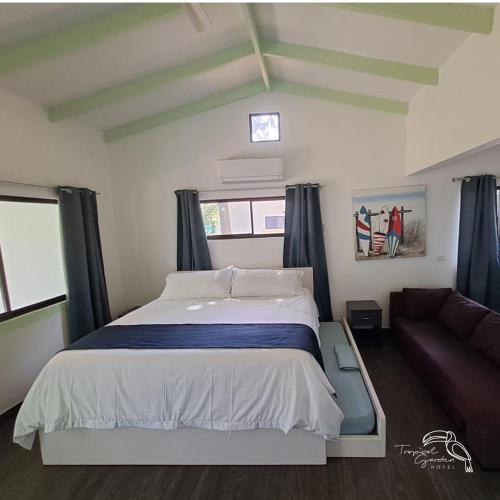 2 double beds, 1 sofa bed