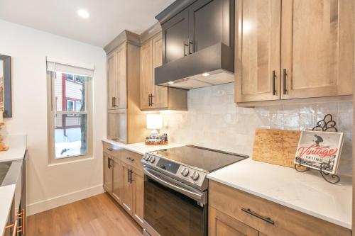 Timbernest B2 Green Acres Condo Nice Covenient Location in Breckenridge, USA