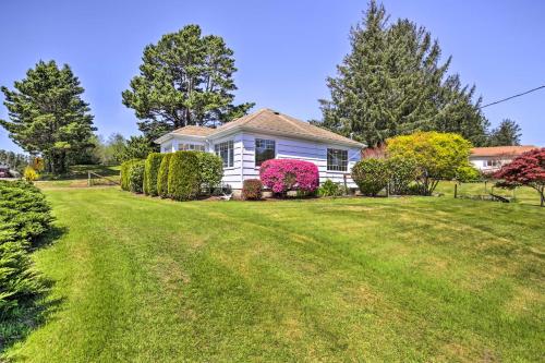 Netarts Cozy Coastal Cottage with Deck Near Portland!