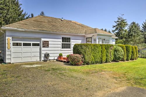 Netarts Cozy Coastal Cottage with Deck Near Portland!