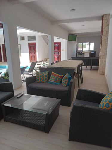 Résidence Marie France MENDY (Residence Marie France MENDY) in 图巴布迪亚劳