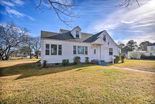 Portsmouth Waterfront Vacation Rental with Deck