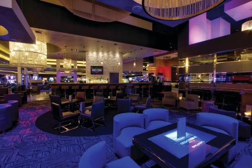 만달레이 베이 리조트 앤 카지노 (Mandalay Bay Resort & Casino) 실제 이용후기 및 할인 특가 만달레이 베이 리조트 앤 카지노 (Mandalay Bay Resort & Casino) 실제 이용후기 및 할인 특가