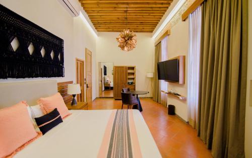 423235989 Casa Azulai Puebla Hotel Boutique