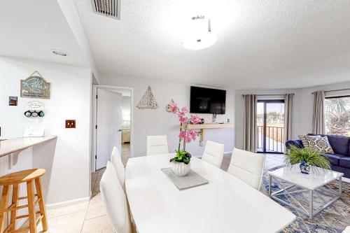 Edgewater Villas 1412 in Panama City (FL)