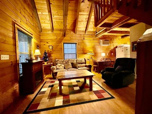 Good Life Cabin 1 in Bryson City, USA