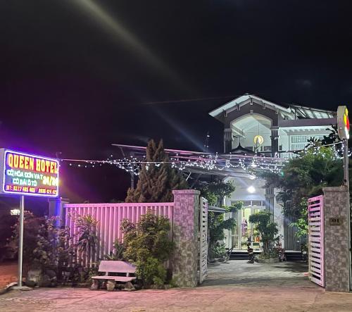 QUEEN HOTEL Khách sạn QUEEN (QUEEN HOTEL Khach san QUEEN) in Ca Na Beach (Ninh Thuan)