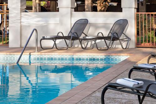 Holiday Inn Express - San Antonio Airport an IHG Hotel - main image