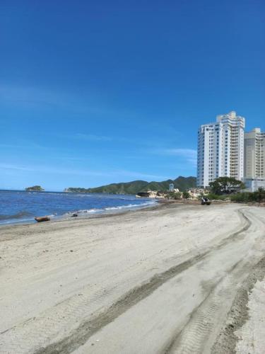 Spiaggia, Apartamento Edificio Reserva del Mar, Santa Marta, Magdalena in Santa Marta