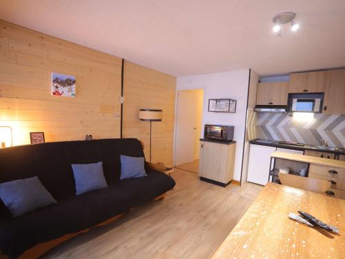 Appartement Auris, 1 pièce, 4 personnes - FR-1-297-6 - Location saisonnière - Auris