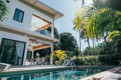 AFRICA 3br VILLA NEAR THE BEACH in Ko Pha-ngan