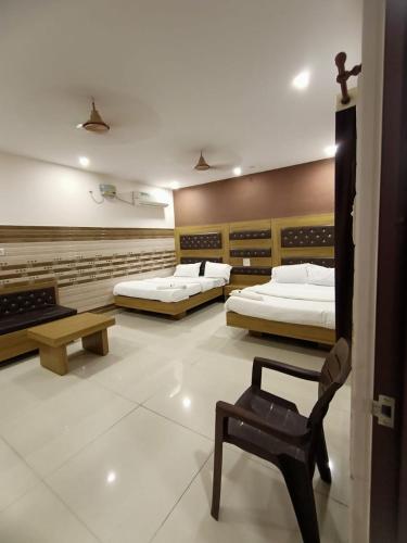 Chhabra Guest House, Kanpur