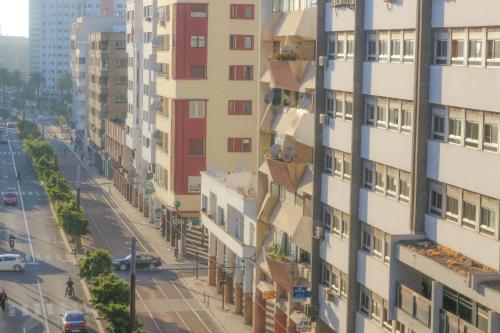 Grand appartement lumineux avec balcon & parking idéal familles et pro, Casablanca