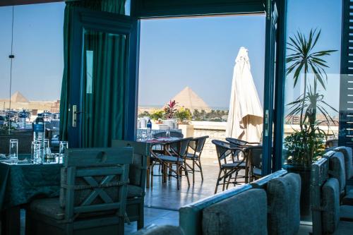 Pyramids Oasis Hotel Giza