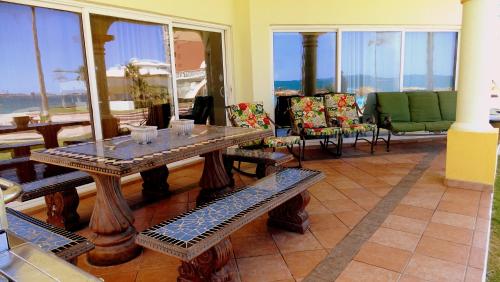Stunning 4 Bedroom Beach Villa on Sandy Beach at Las Palmas Beachfront ResortV15 villa