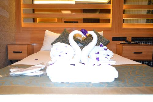 Emirtimes Hotel - image 7