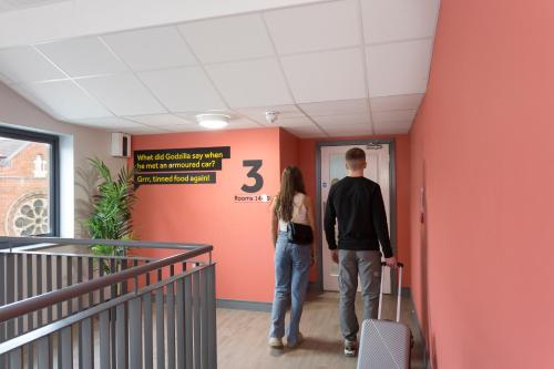 Bank Square Town House near Cave Hill Country Park