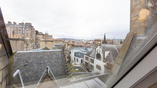 Linton Collection - 28 North Bridge, Edimburgo (foto 10)