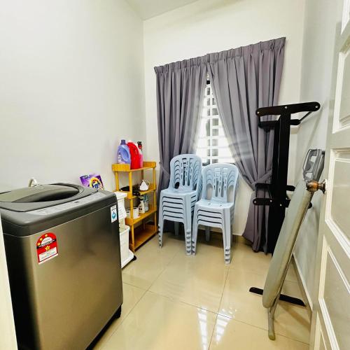 《Untitled HomeStay》Sitiawan