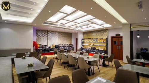 Nhà hàng, Muscat Express Hotel in Muscat