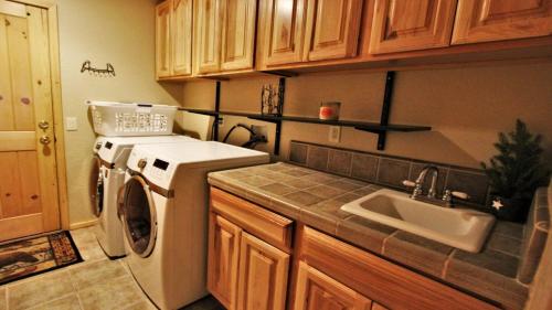 Winter Park Family Home - image 13