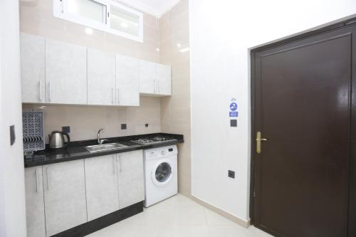 Velasquez apartment 2
