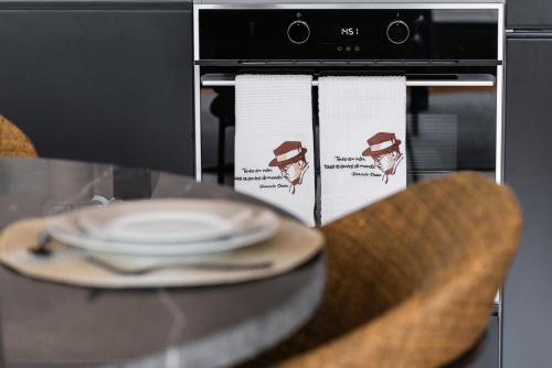 GuestReady - Bonjardim Building, Porto (photo 10)