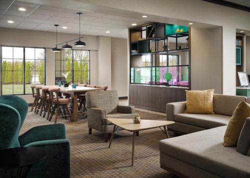 大堂, Holiday Inn & Suites Boston-Peabody By IHG in 皮博迪