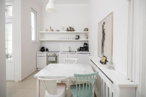 Jettsetter Luxury Apartment by Andrassy ave & Opera, Budapest (photo 8)