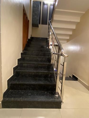 Greens Suite - Business Class Hotel - Opposite Ripon Building 3