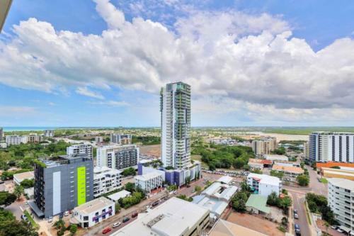 Luxury two-beds harbour views apartment