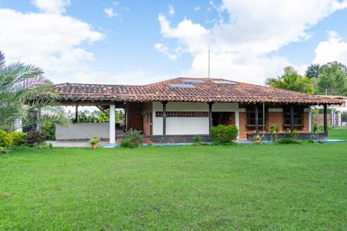 B&B Marinilla - Finca Manantial, tu casa de descanso en el oriente - Bed and Breakfast Marinilla