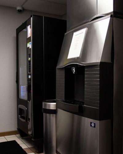 New Victorian Inn & Suites-Norfolk - image 7