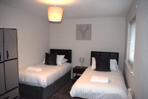 Kelpies Serviced Apartments- Cromwell Apt in North Broomage