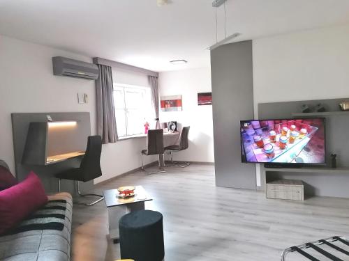Business Apartments 1
